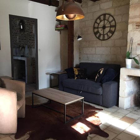 Appartement Dans Immeuble 15 Eme Siecles Vieux ตูร์ ภายนอก รูปภาพ