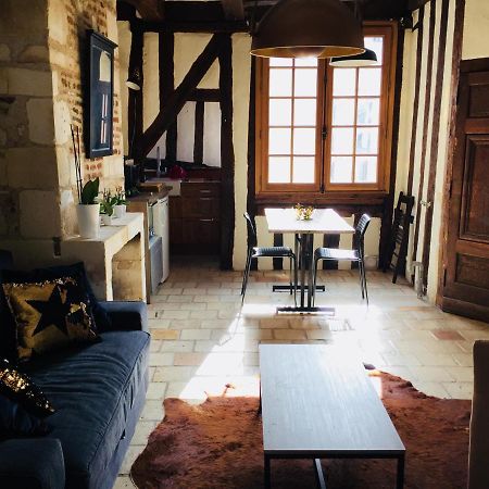 Appartement Dans Immeuble 15 Eme Siecles Vieux ตูร์ ภายนอก รูปภาพ